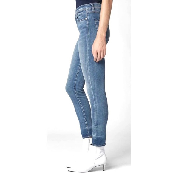 Blank NYC The Great Jones High Rise Skinny Jeans - Picture 3 of 13